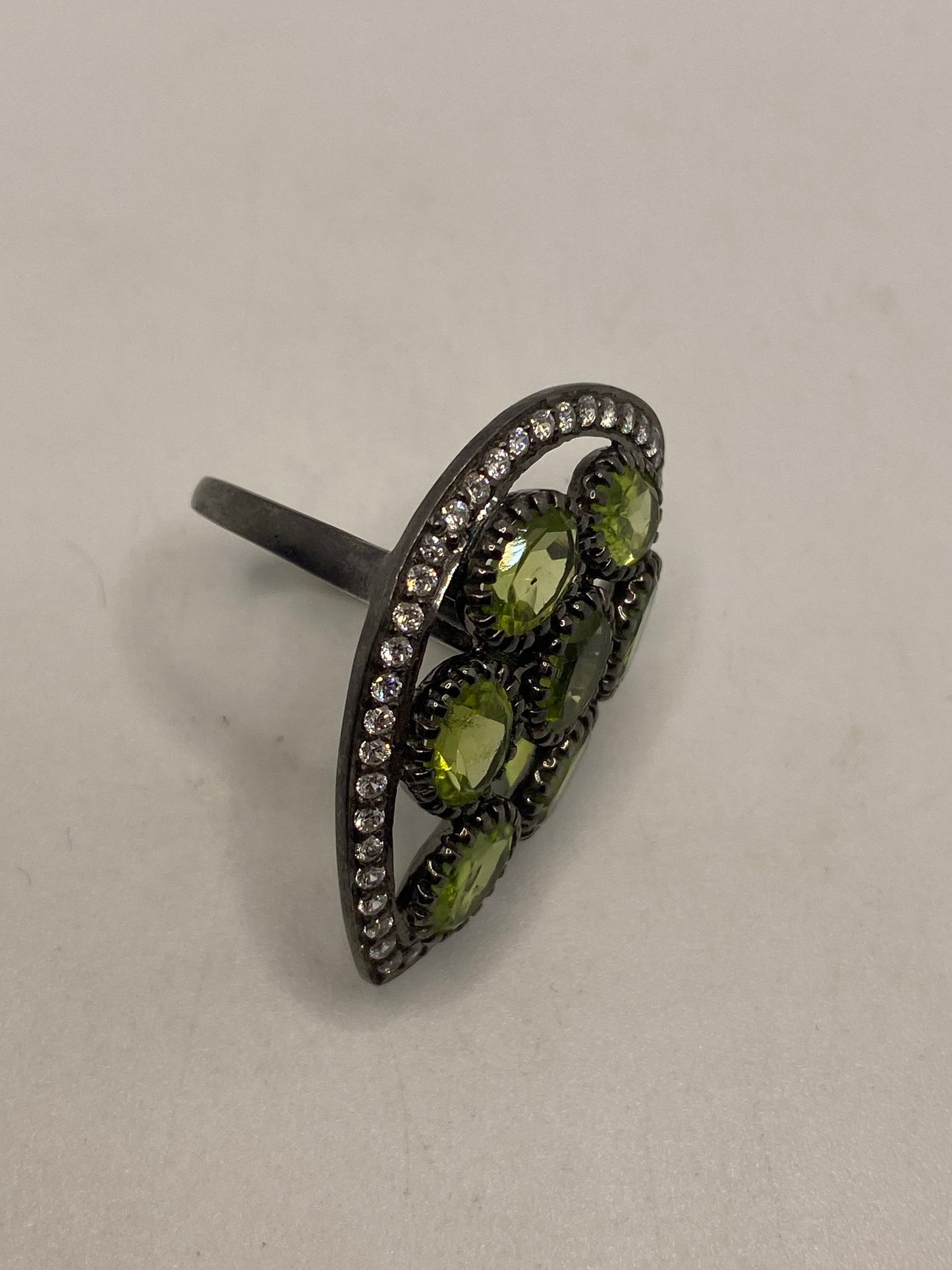 Vintage Green Peridot 925 Sterling Silver Ring