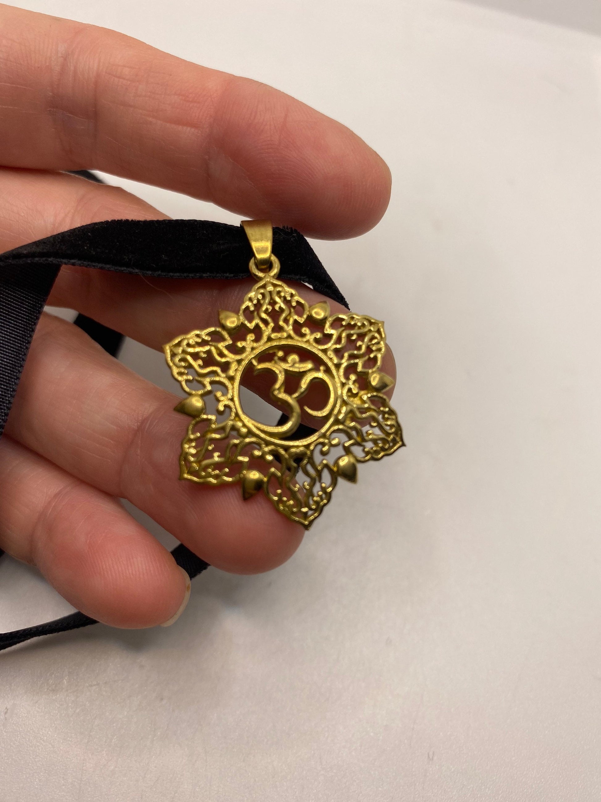 Vintage Ohm Shanti Bronze Velvet Choker Necklace.