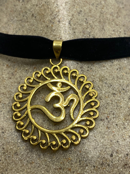 Vintage Ohm Shanti Bronze Velvet Choker Necklace.