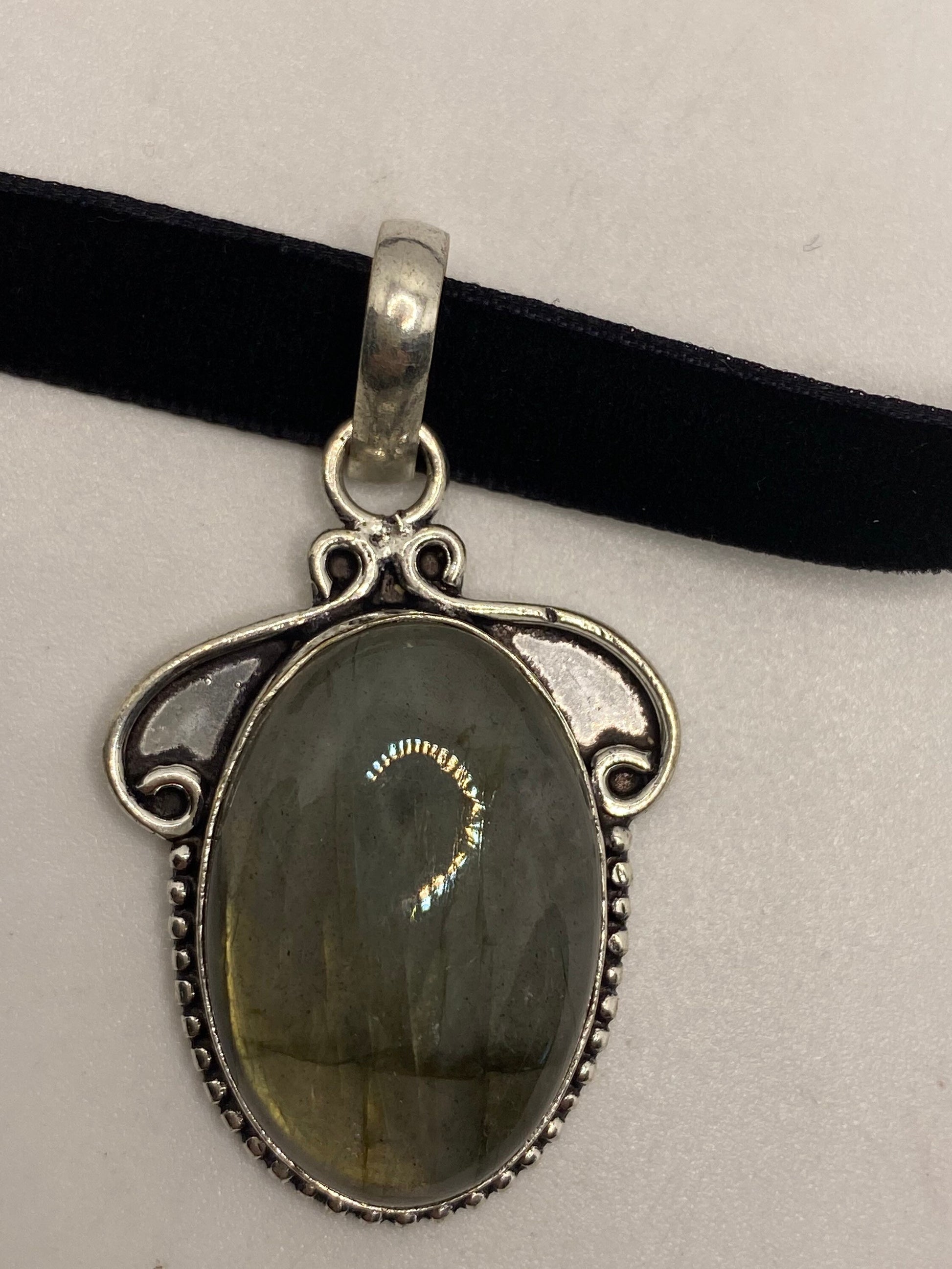 Vintage Silver Genuine Rainbow Labradorite Choker Black Velvet Necklace.