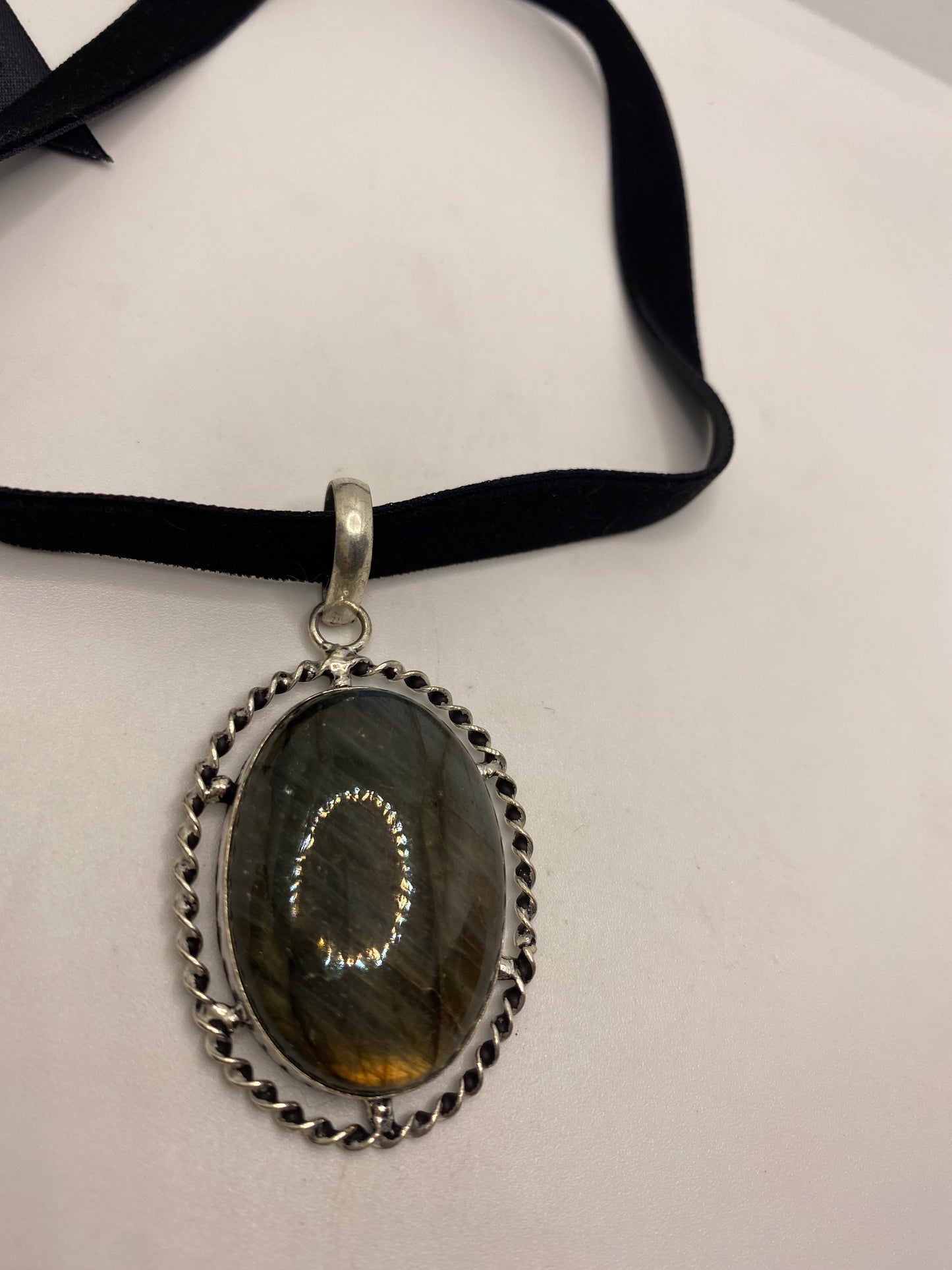 Vintage Silver Genuine Rainbow Labradorite Choker Black Velvet Necklace.