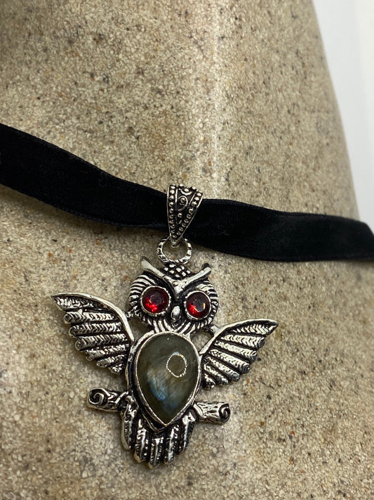 Vintage Silver Genuine Rainbow Labradorite Owl Choker Black Velvet Necklace.