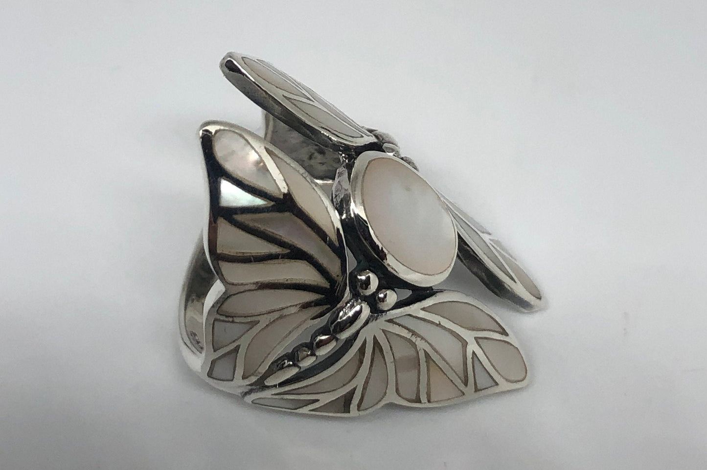 Antique Deco Mother of Pearl Lunar Moth 925 Sterling Silver Ring