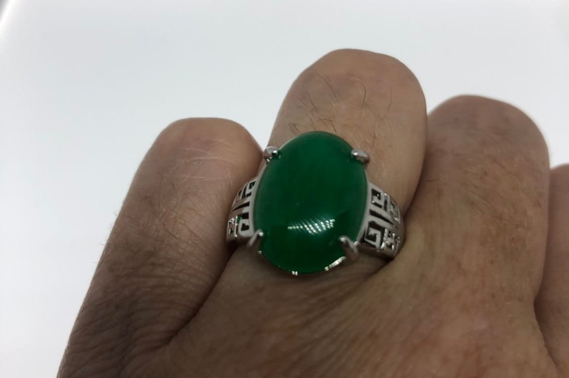 Vintage Lucky Green Nephrite Jade Ring