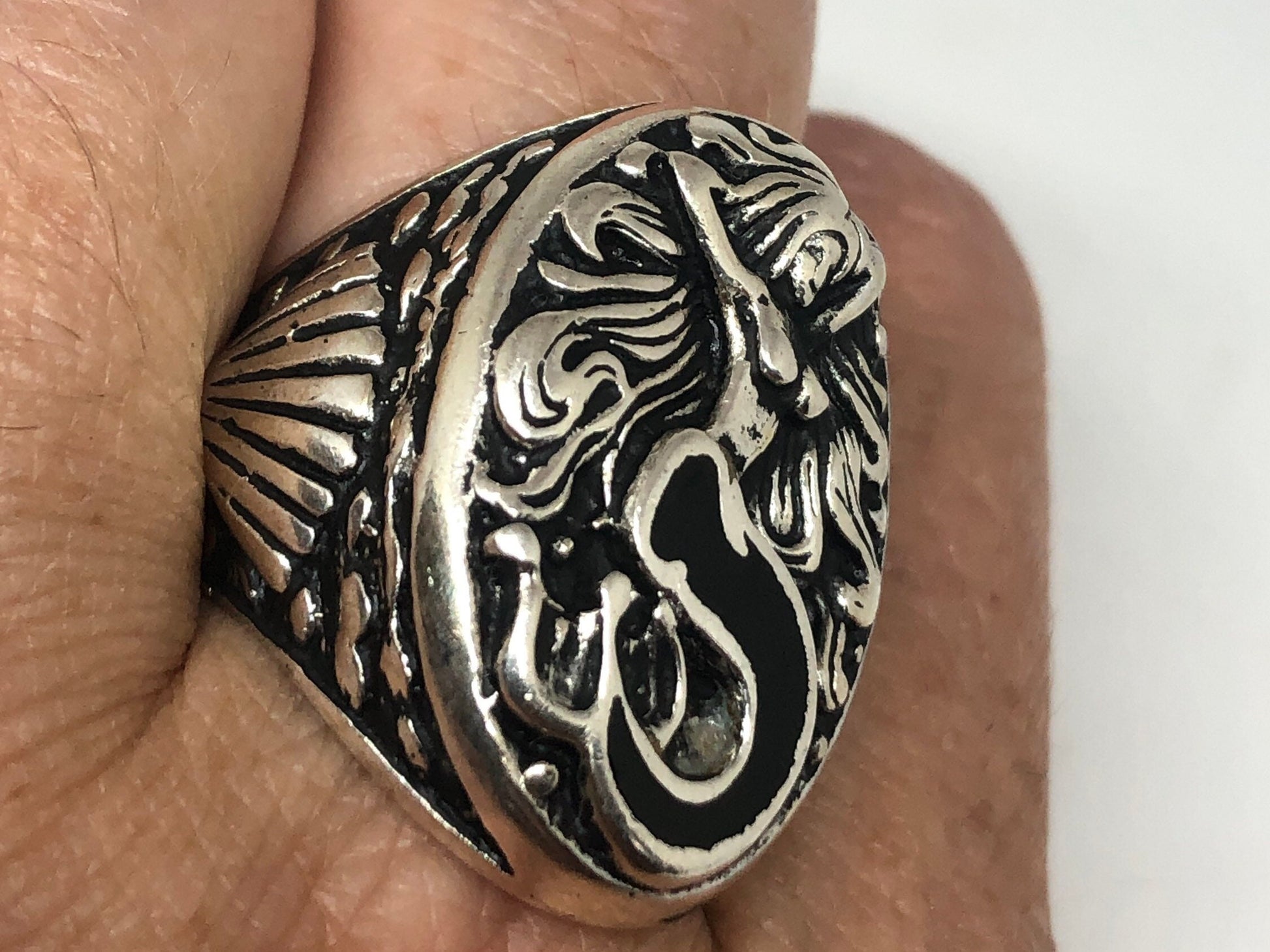 Mermaid ring with black resin inlay in white bronze