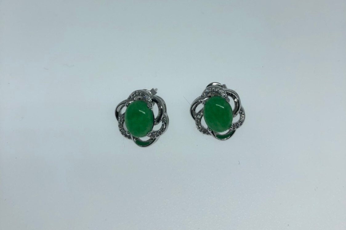 Vintage Fun Green Jade Gemstone Silver Bronze Stud Earrings