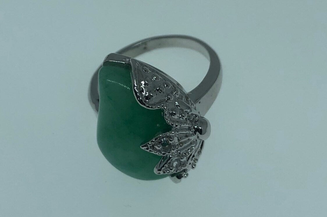 Vintage Lucky Green Nephrite Jade Ring