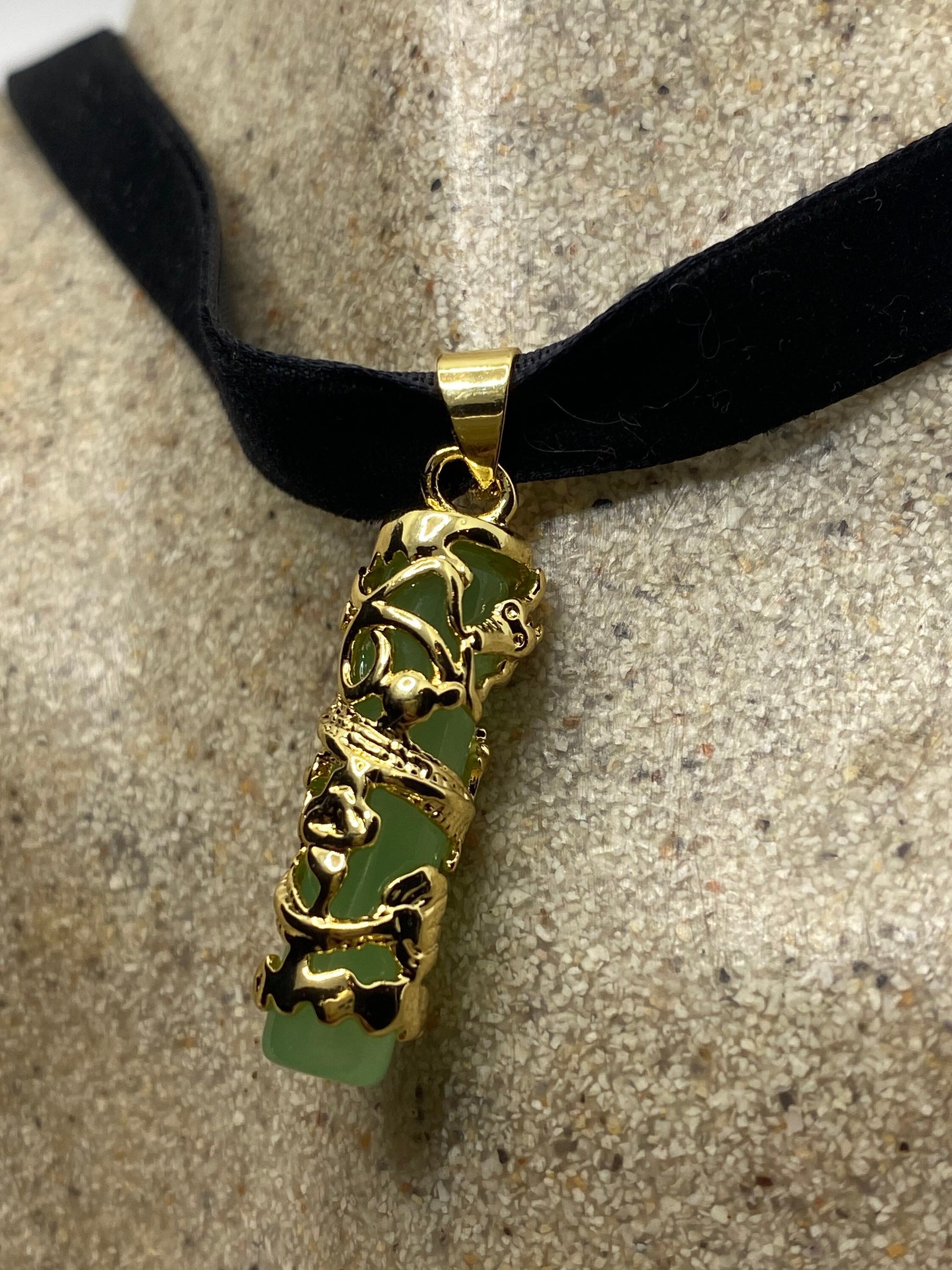 Vintage Green Jade Choker Gold Finish Dragon Necklace Pendant