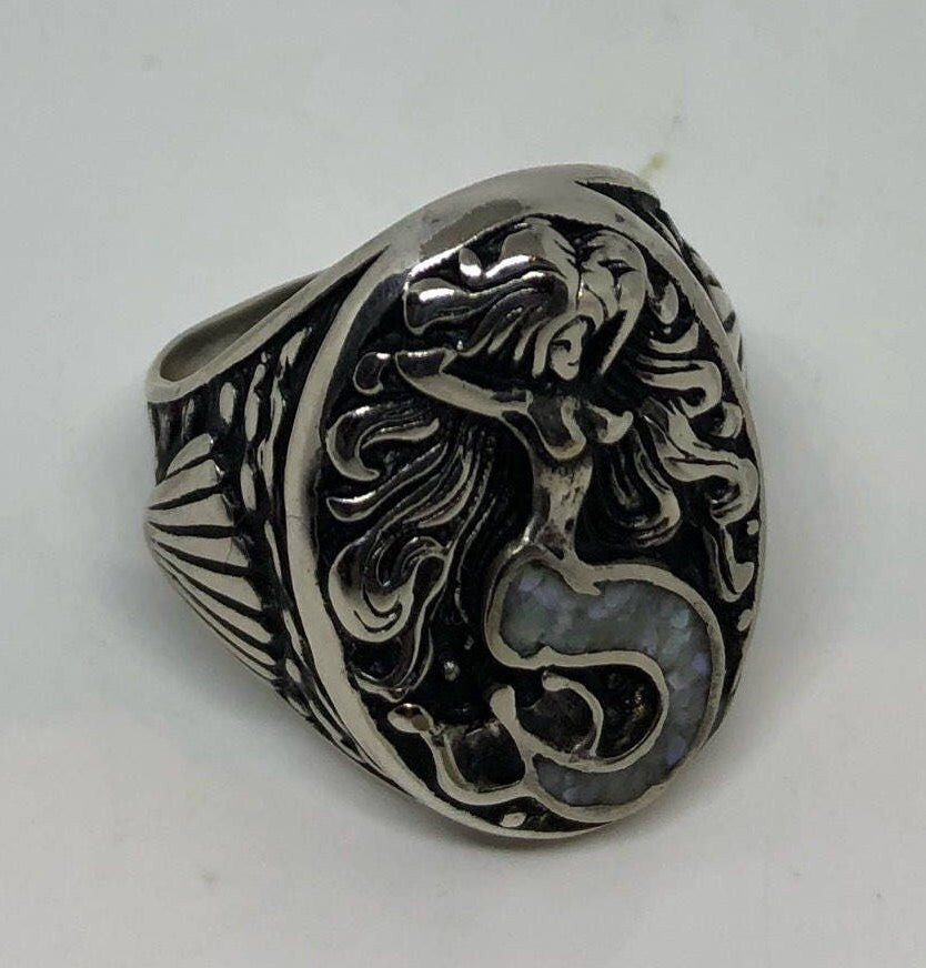 Mermaid ring with white mother of pearl inlay in white bronze