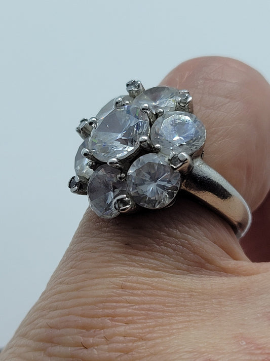 Vintage White Crystal Ring in 925 Sterling Silver