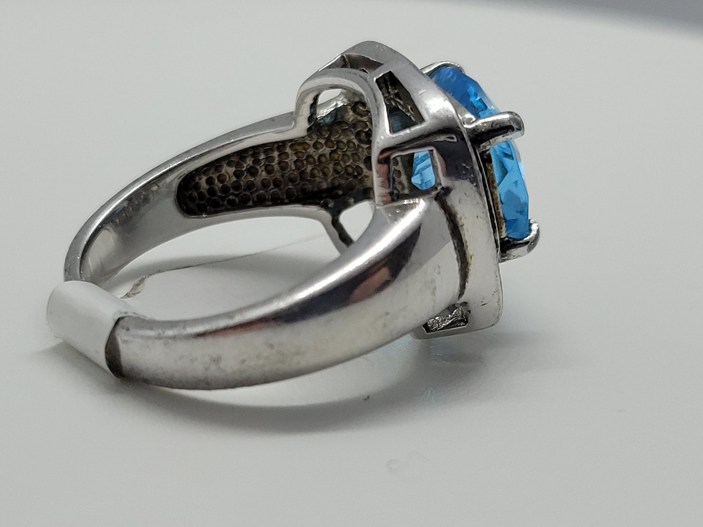 Vintage Blue Topaz and White Sapphire Ring in 925 Sterling Silver