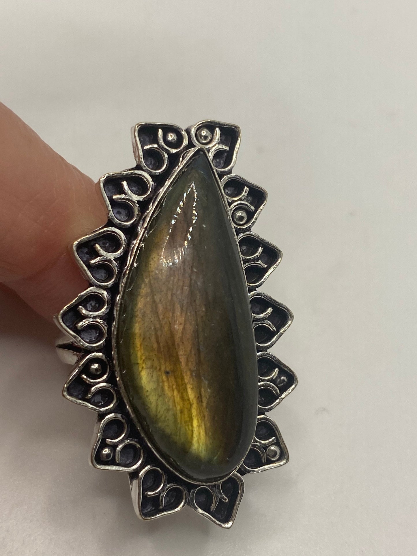 Vintage Green Rainbow Labradorite Silver Statement Ring