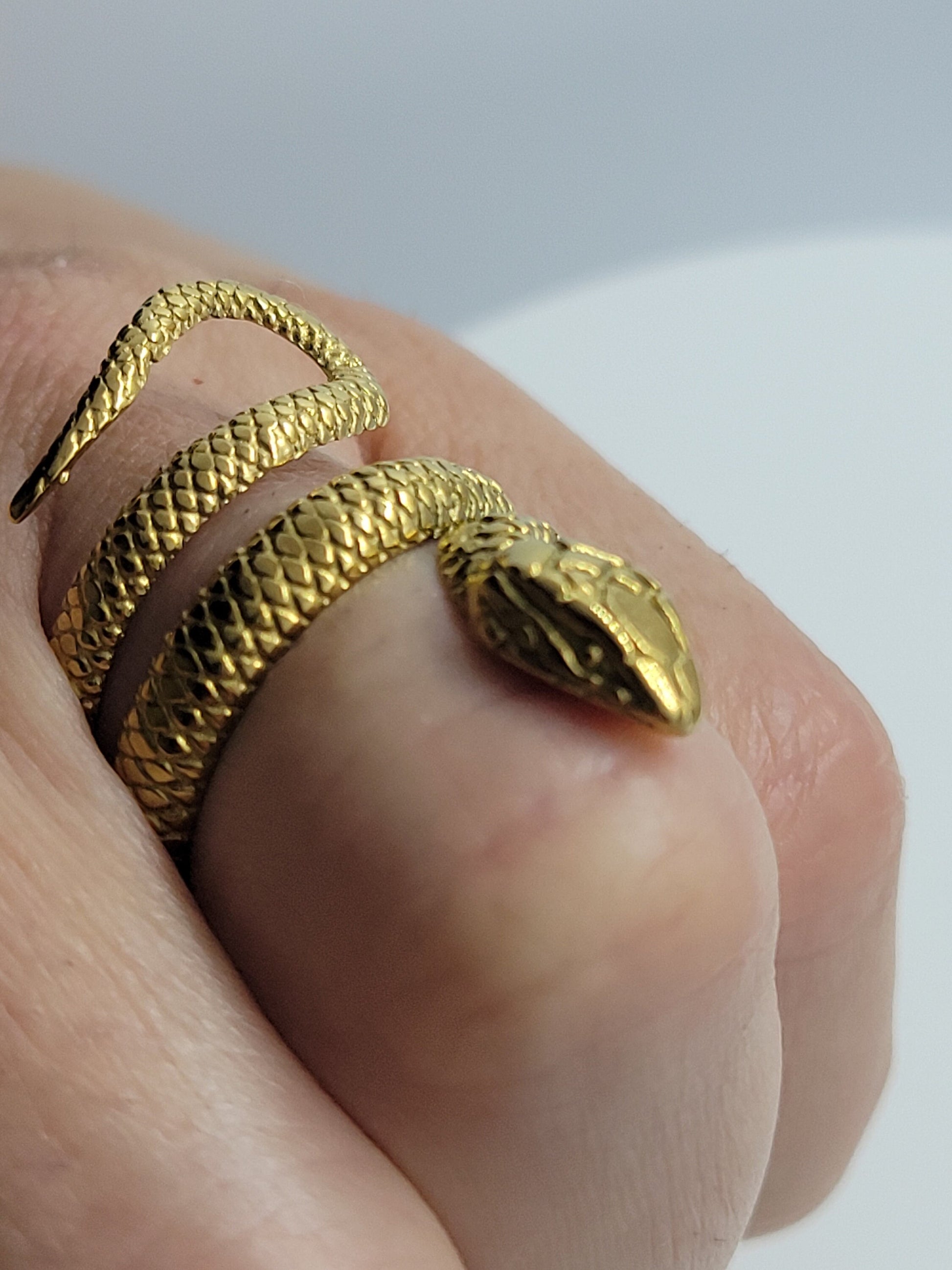 Vintage Snake Ring in 18k Gold Finished Stainless Steel