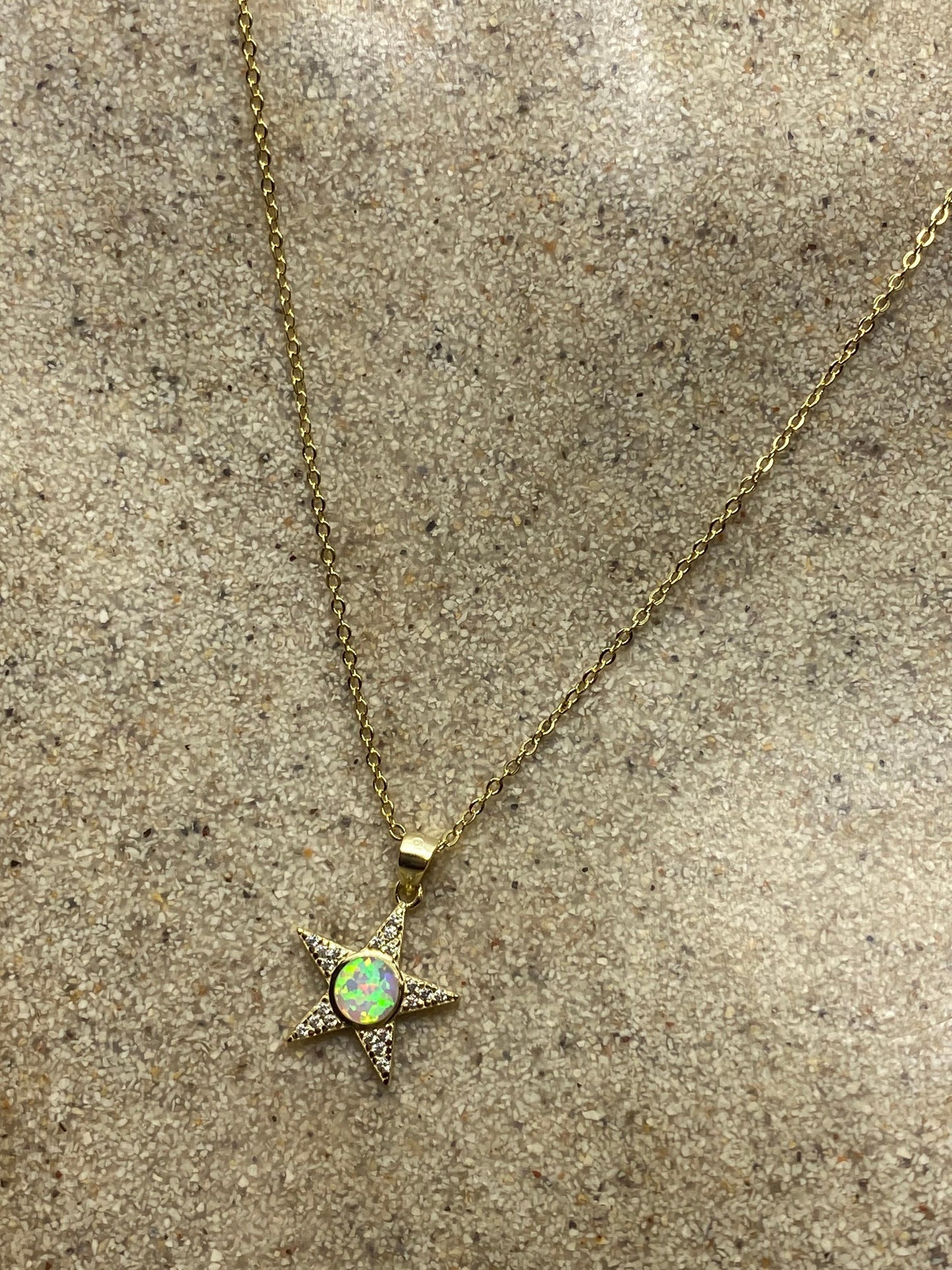Vintage White Opal Star Choker Golden 925 Sterling Silver Pendant Necklace