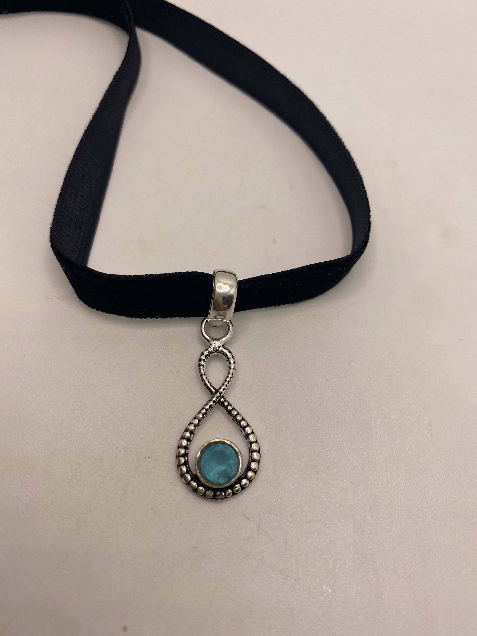 Vintage Cabochon Blue Chalcedony Choker Necklace