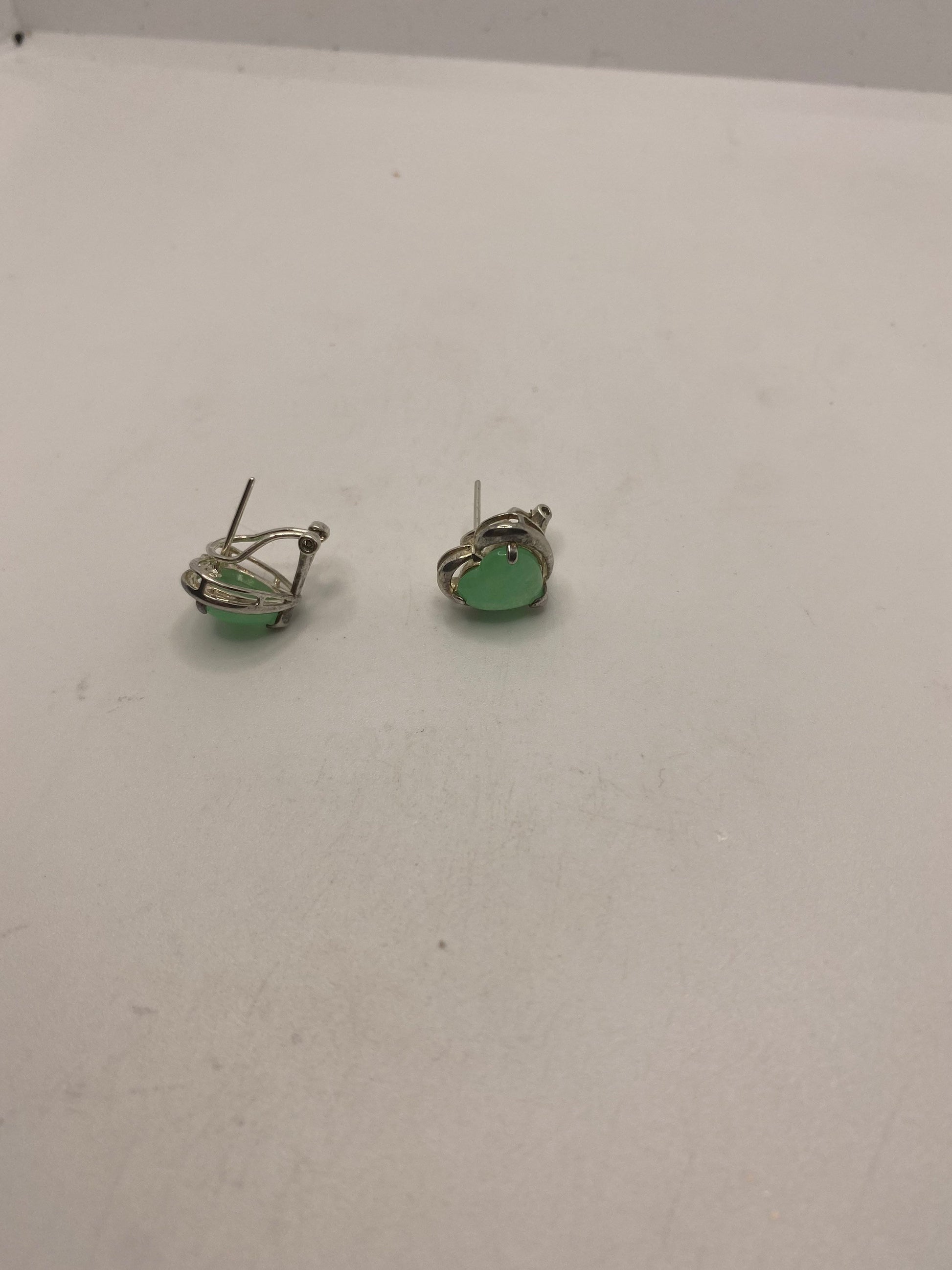 Vintage Fun Green Jade Heart 925 Sterling Silver Button Earrings