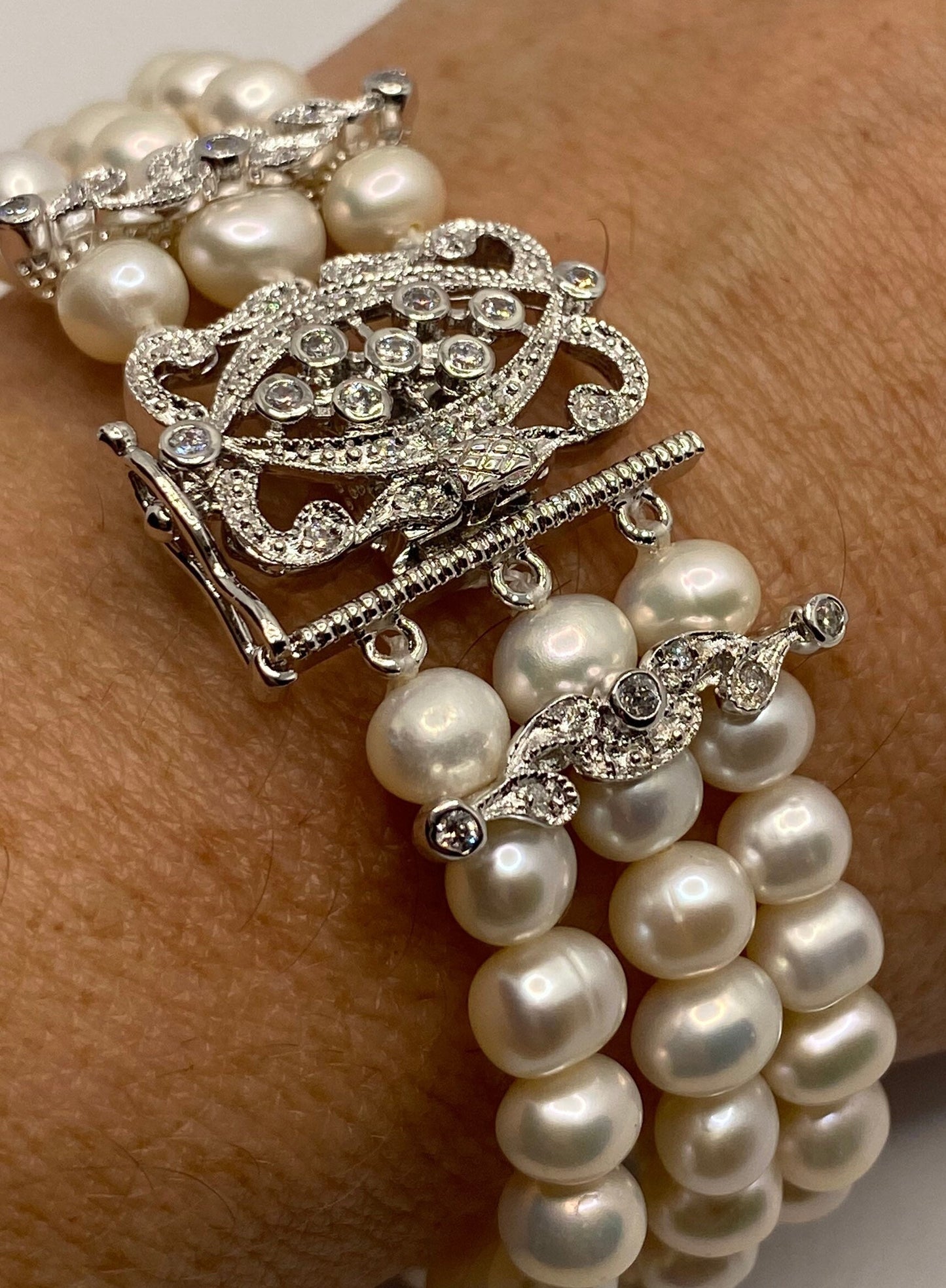 Vintage 925 Sterling Silver Genuine Baroque White Pearl Bracelet