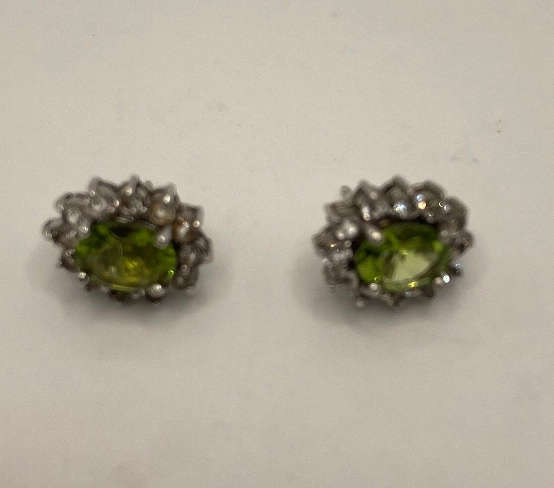 Vintage Green Peridot in 925 Sterling Silver Post Button Earrings