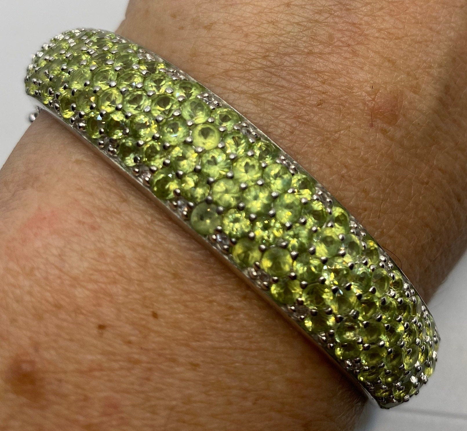 Vintage Green Peridot 925 Sterling Silver Bangle Bracelet