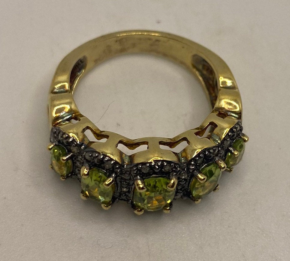 Vintage Handmade Genuine Green Peridot Filigree Setting Golden 925 Sterling Silver Gothic Ring