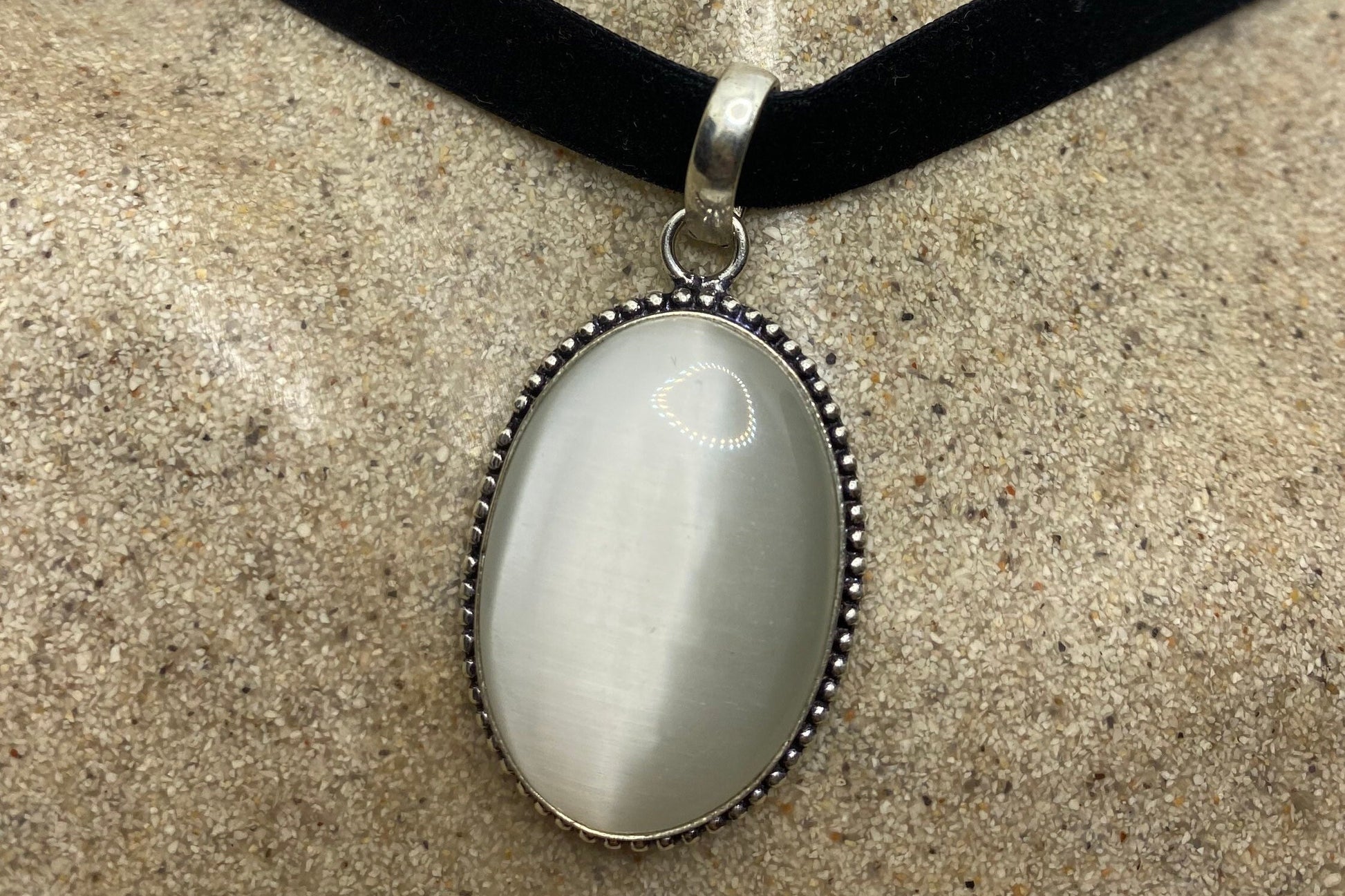 Vintage White Cats Eye Glass Antique Black Velvet Ribbon Choker Necklace