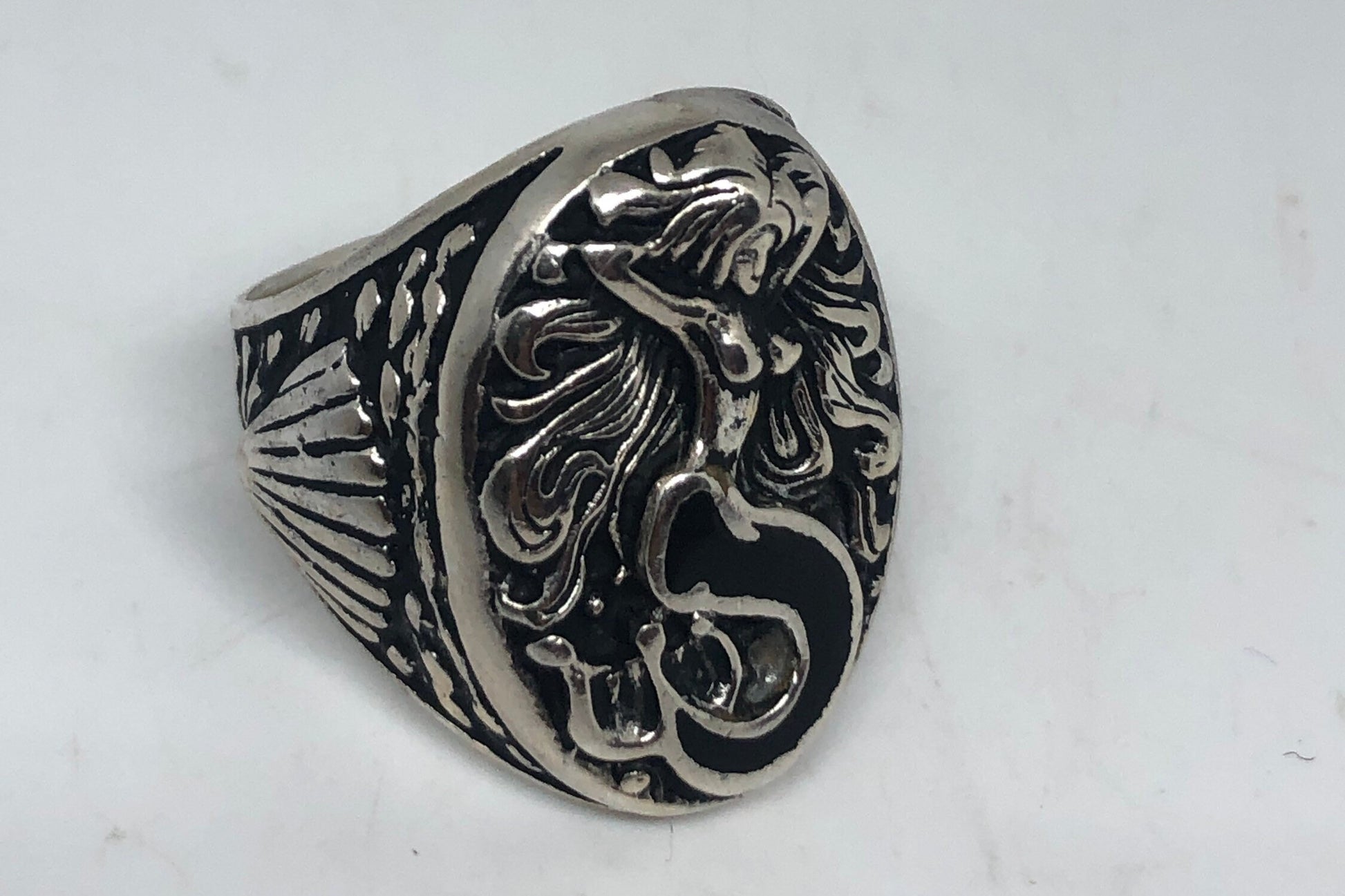 Mermaid ring with black resin inlay in white bronze