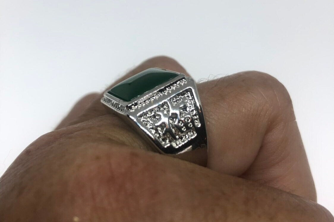 Vintage Lucky Green Nephrite Jade Ring