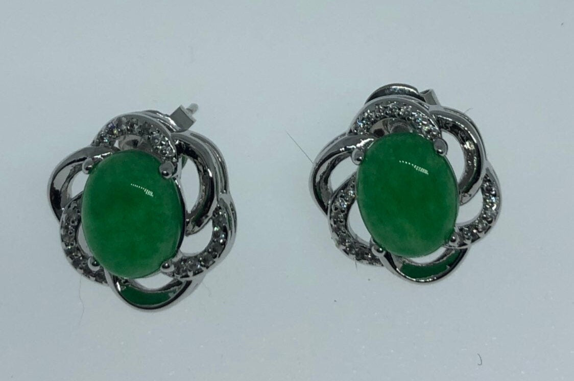 Vintage Fun Green Jade Gemstone Silver Bronze Stud Earrings