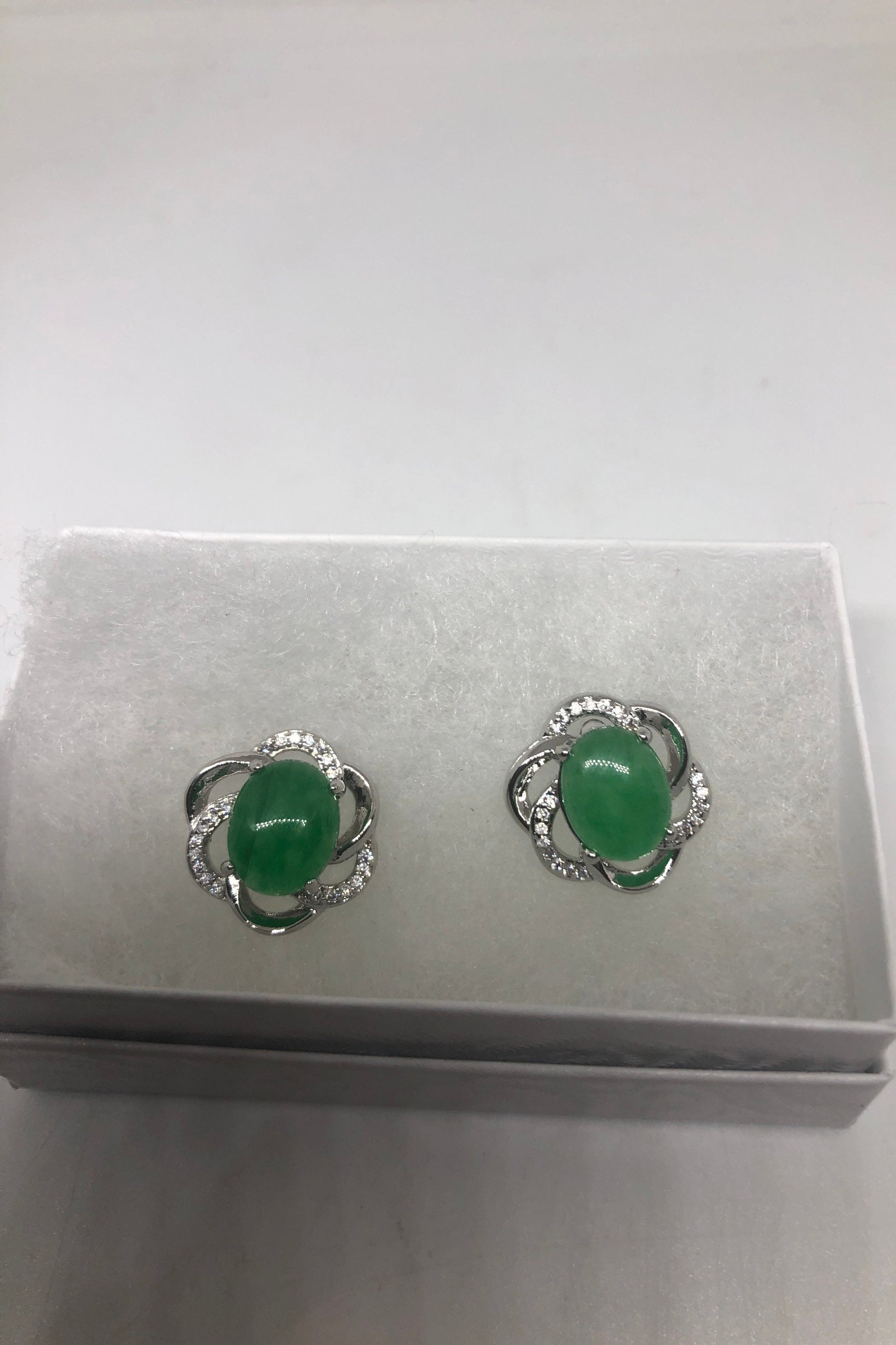 Vintage Fun Green Jade Gemstone Silver Bronze Stud Earrings