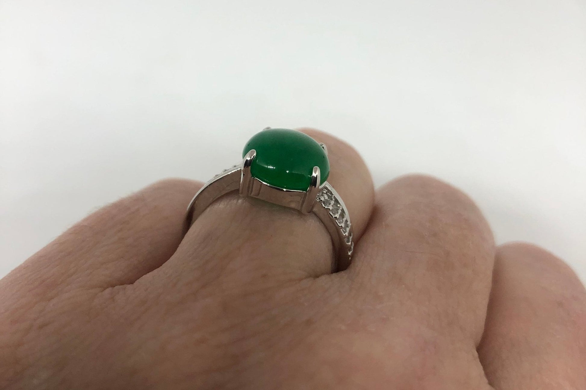 Vintage Lucky Green Nephrite Jade Ring