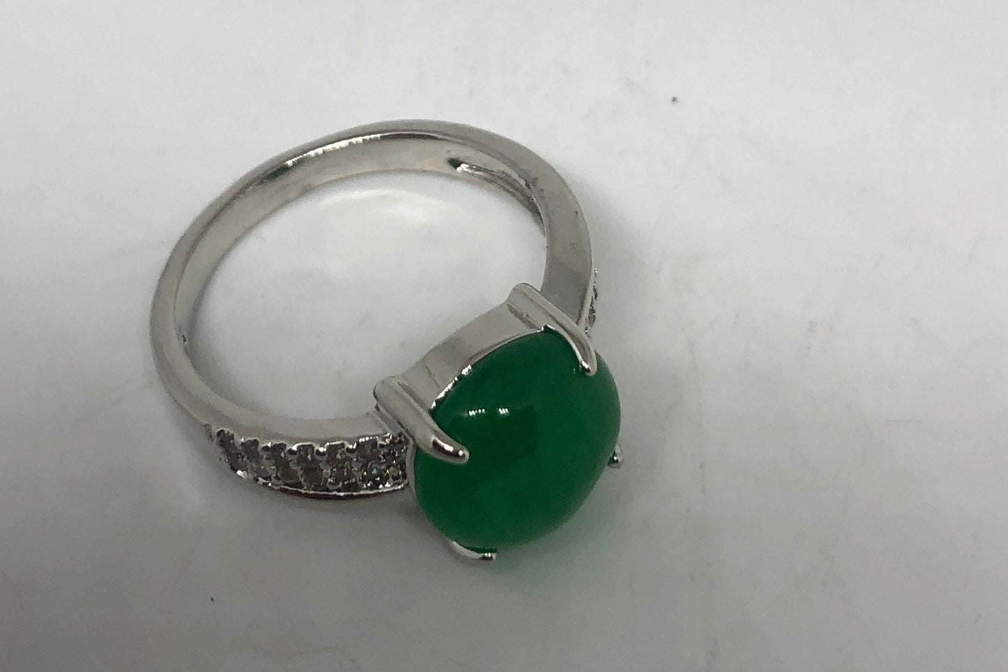 Vintage Lucky Green Nephrite Jade Ring