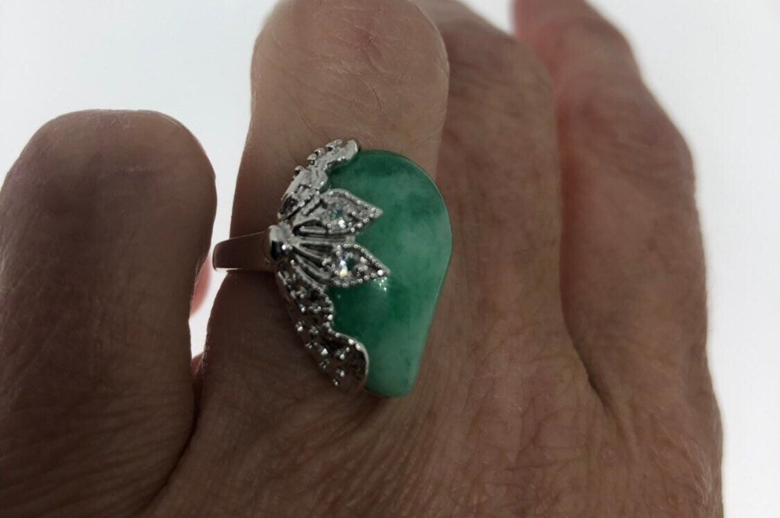 Vintage Lucky Green Nephrite Jade Ring