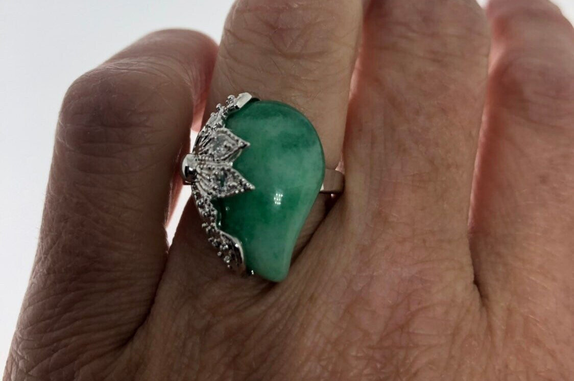 Vintage Lucky Green Nephrite Jade Ring