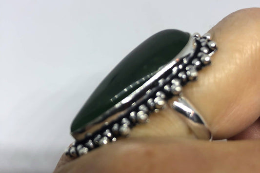 Vintage Green Nephrite Jade Ring About an Inch Long Knuckle Ring