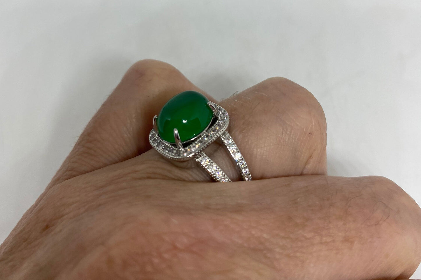 Vintage Lucky Green Nephrite Jade Ring