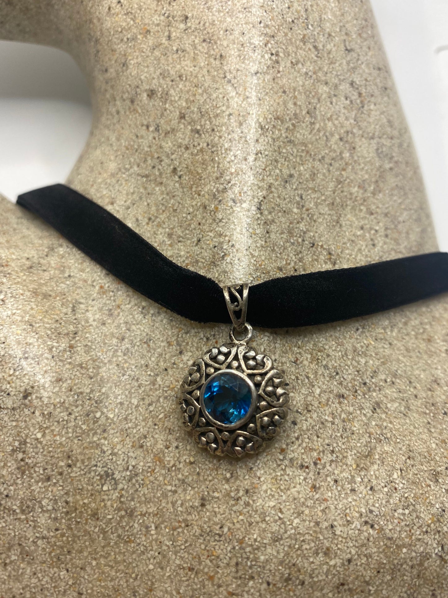Vintage Blue Topaz 925 Sterling Silver Choker Necklace Pendant