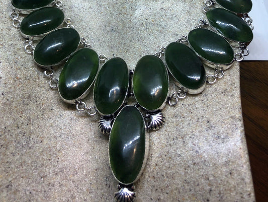 Vintage Silver Genuine Green Nephrite Jade Gemstone Necklace.