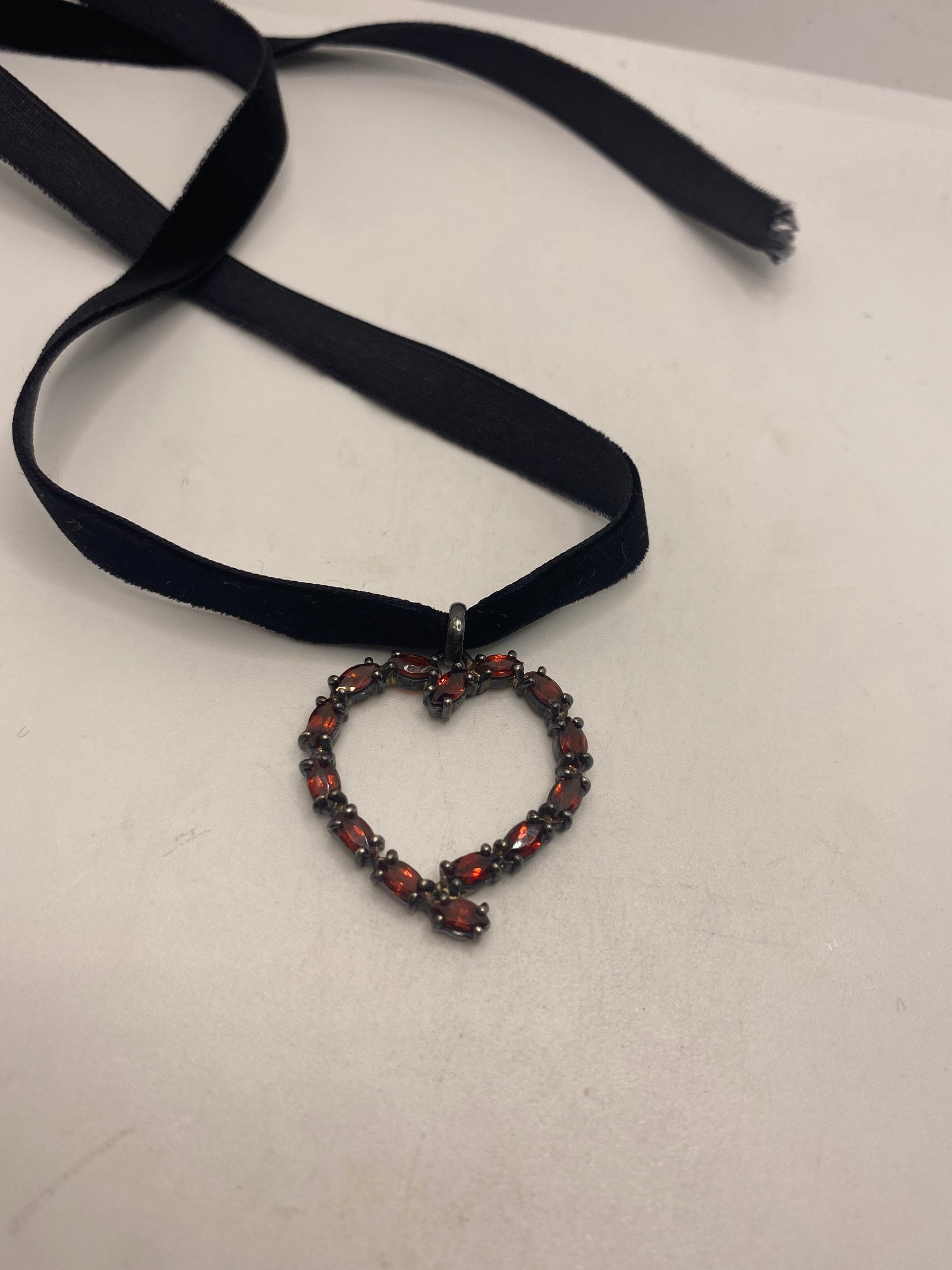 Vintage Heart Choker 925 Sterling Silver Garnet Pendant Necklace