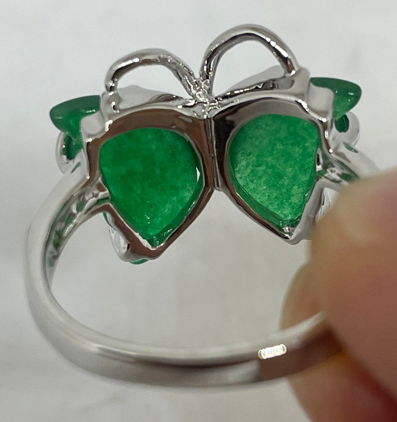 Vintage Lucky Green Mariposa Butterfly Nephrite Jade Cocktail Ring
