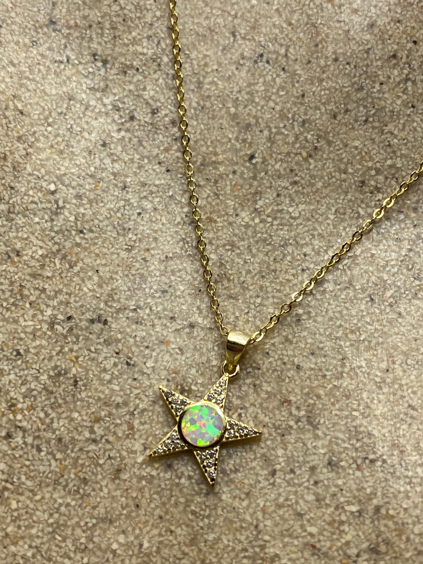 Vintage White Opal Star Choker Golden 925 Sterling Silver Pendant Necklace