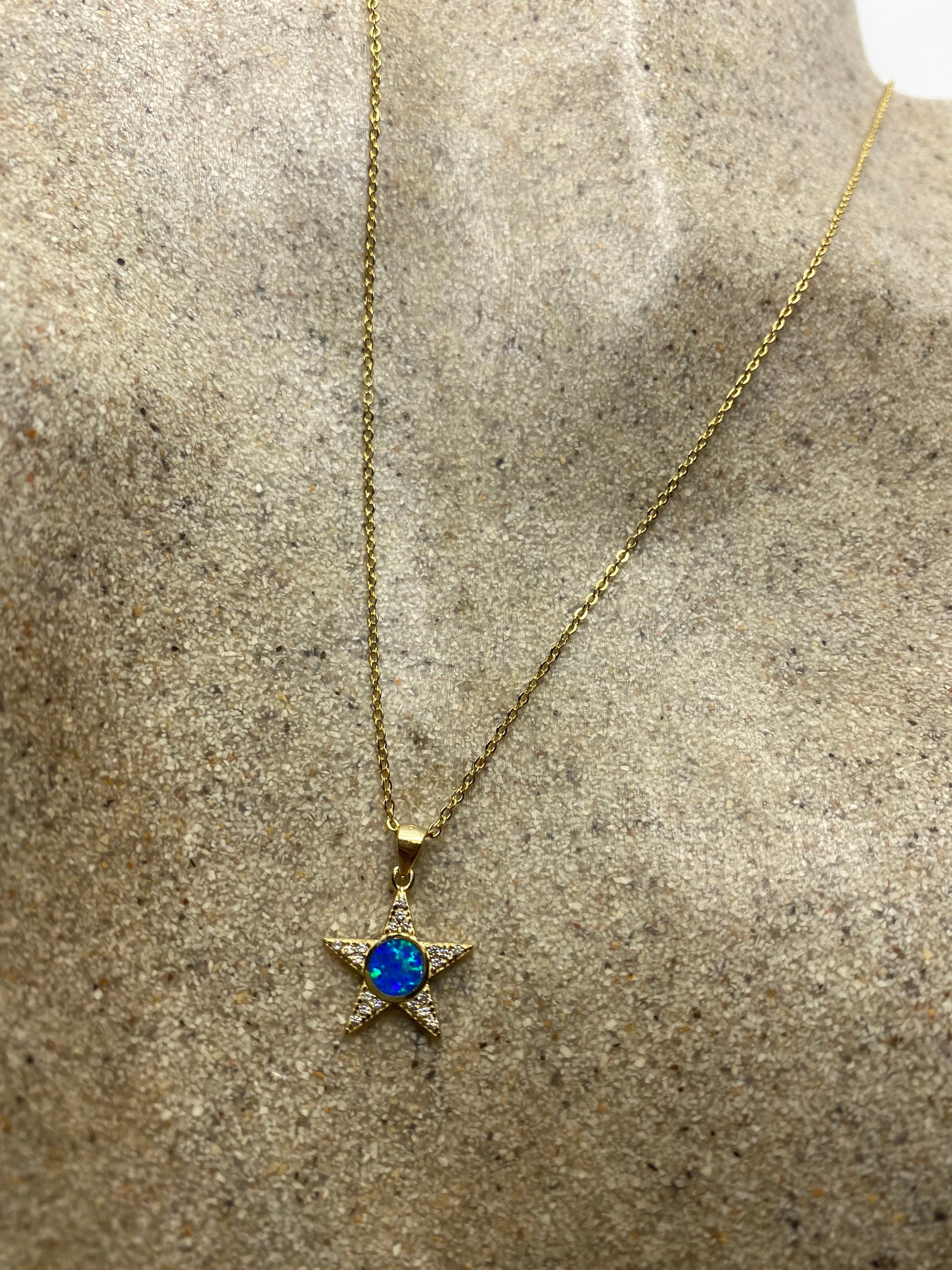 Vintage Blue Fire Opal Star Choker Golden 925 Sterling Silver Pendant Necklace