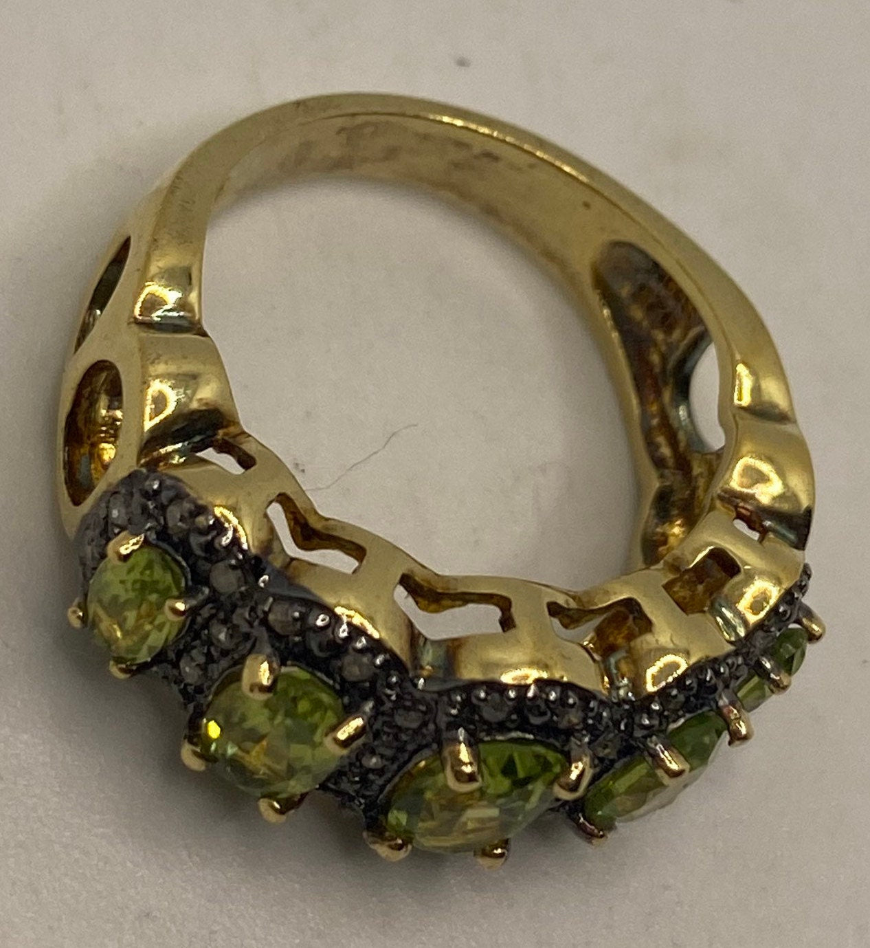 Vintage Handmade Genuine Green Peridot Filigree Setting Golden 925 Sterling Silver Gothic Ring