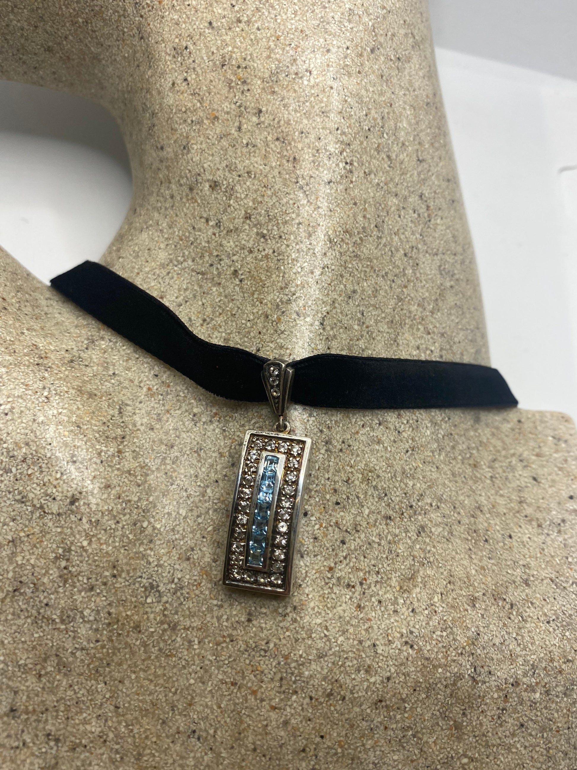 Vintage Blue Topaz 925 Sterling Silver Choker Necklace Pendant