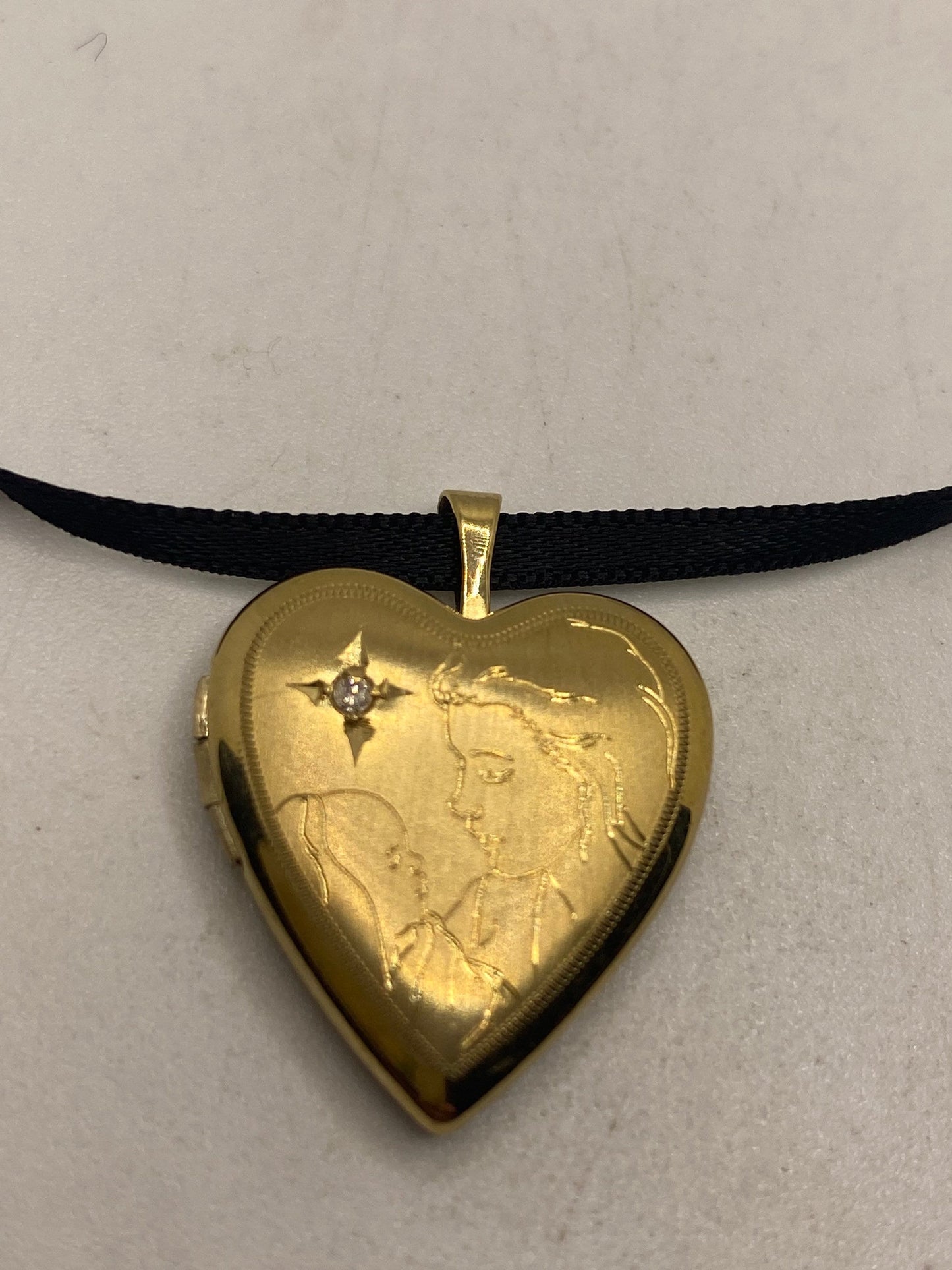 Vintage Gold Locket | Tiny Heart 9k Gold Filled Pendant Photo Memory Charm Engraved Mother Baby Diamond Star | Choker Necklace