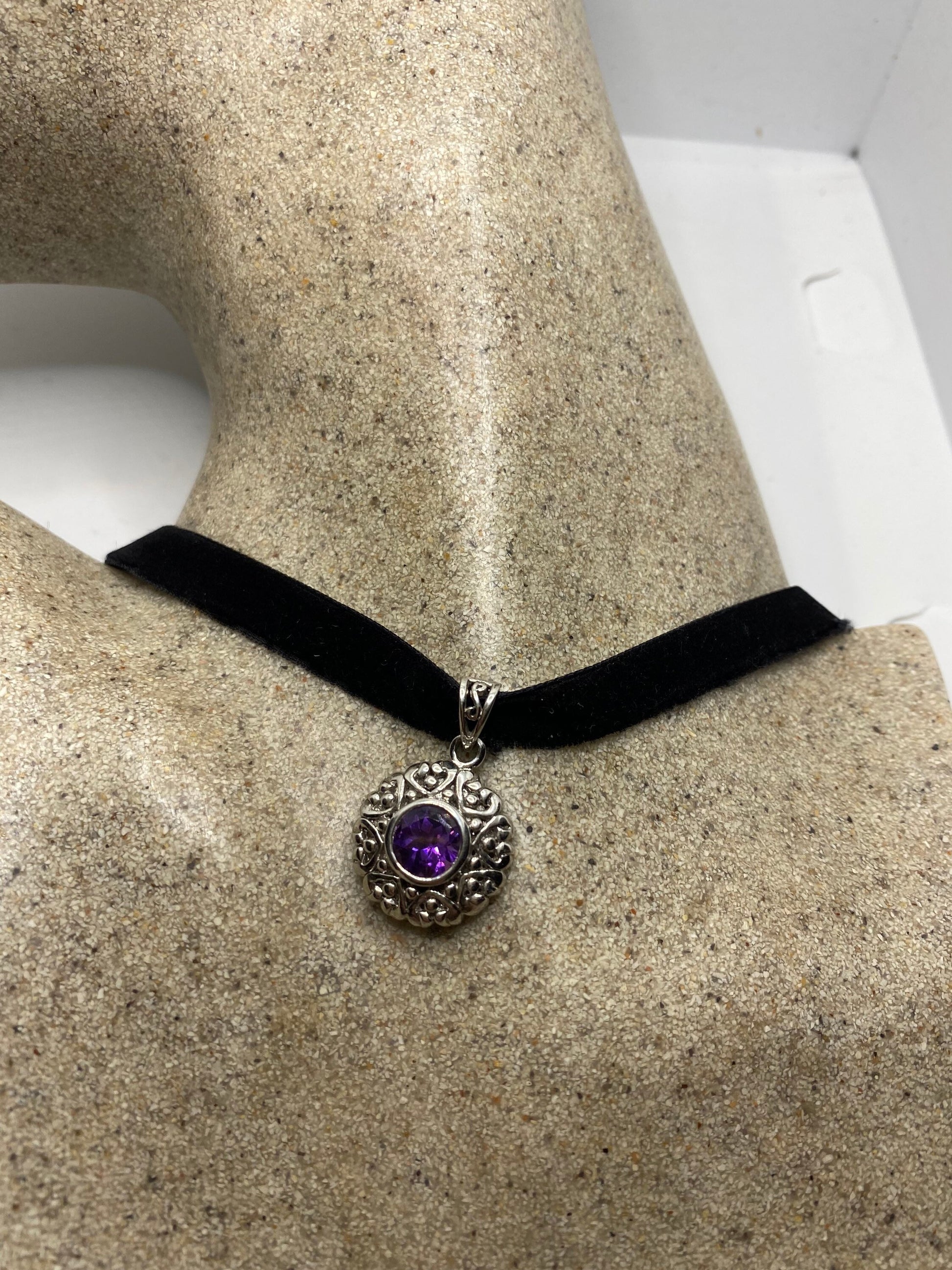 Vintage Choker 925 Sterling Silver Purple Amethyst Pendant