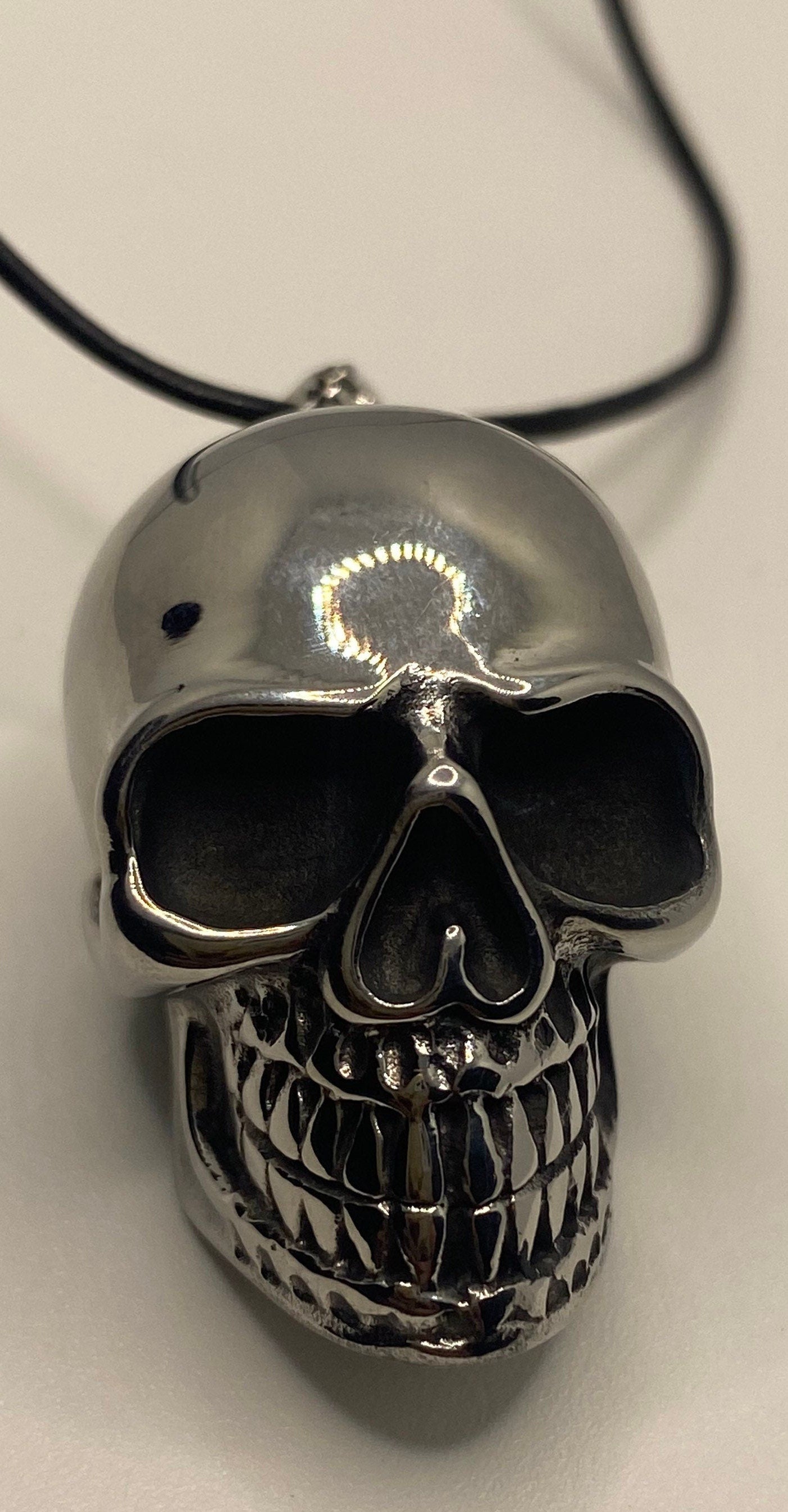 Vintage Silver Stainless Steel Skull Pendant Necklace