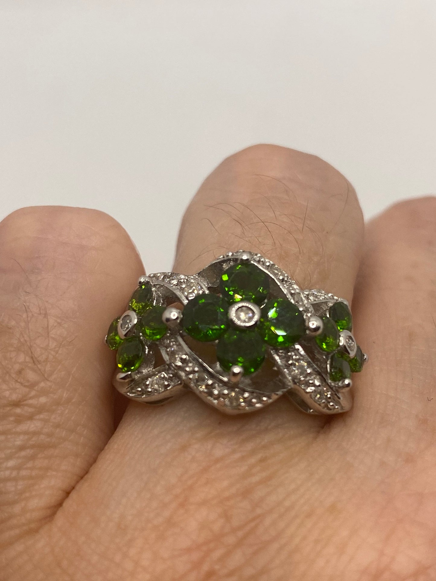 Vintage Green Crome Diopside and White Sapphire 925 Sterling Silver Cocktail Ring