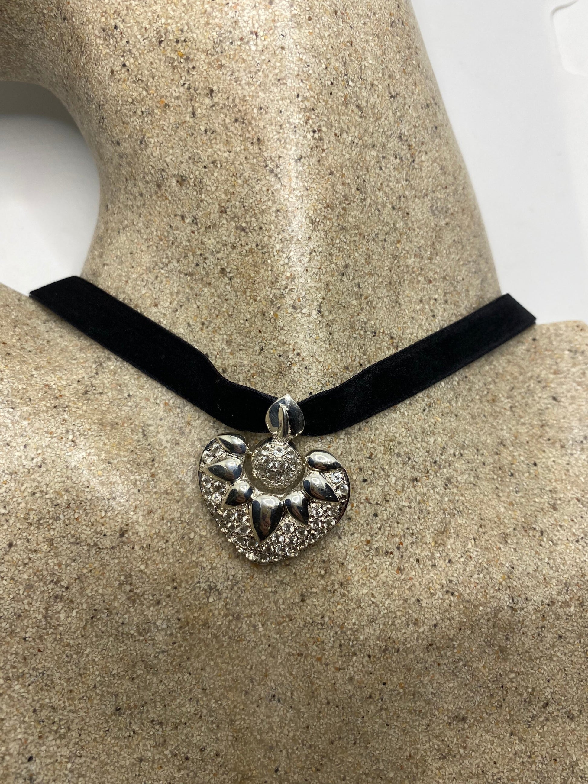 Vintage Handmade 925 Sterling Silver White Sapphire Heart Pendant Choker