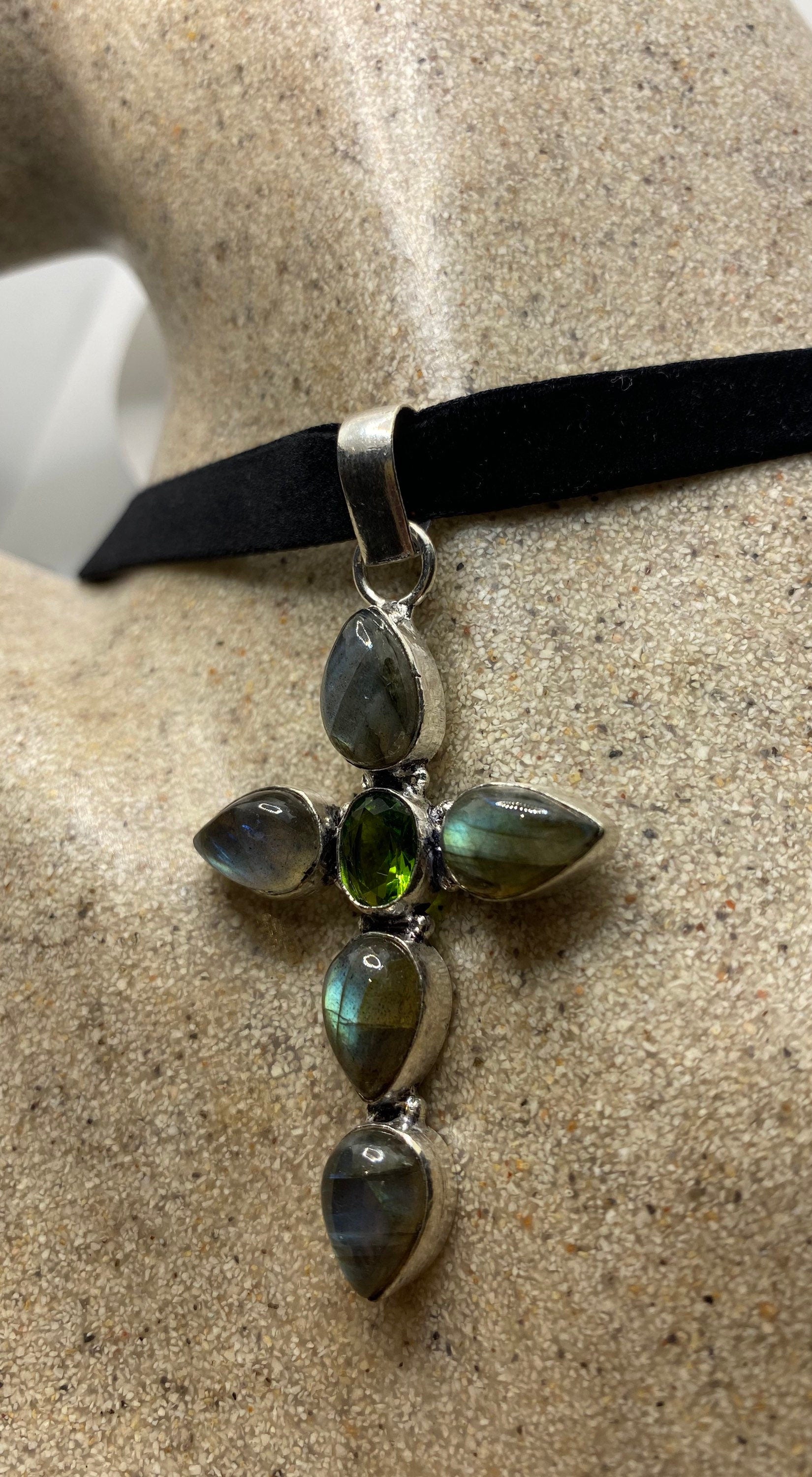 Vintage Rainbow Labradorite Cross Choker Pendant Necklace