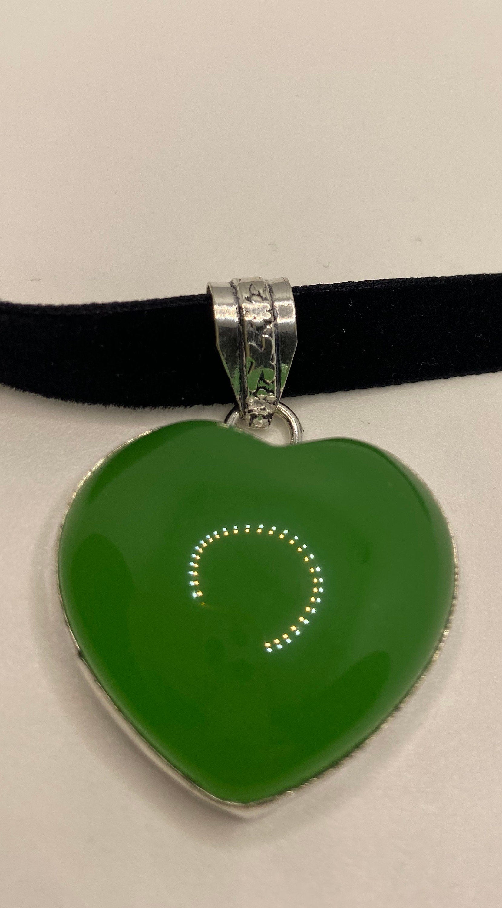 Vintage Heart Green Chalcedony Choker Necklace